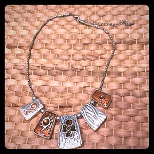 New:  silver toned statement necklace